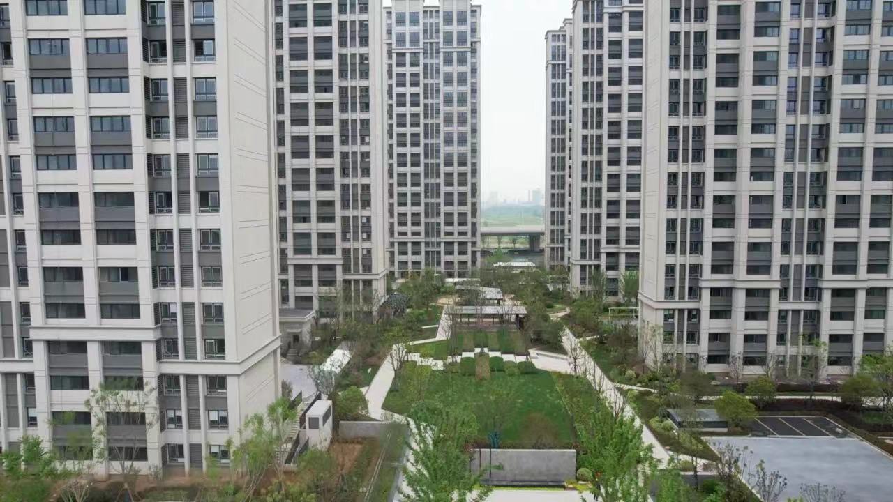 交通便当、、配套齐全，，，824套包管房即将交付！！！