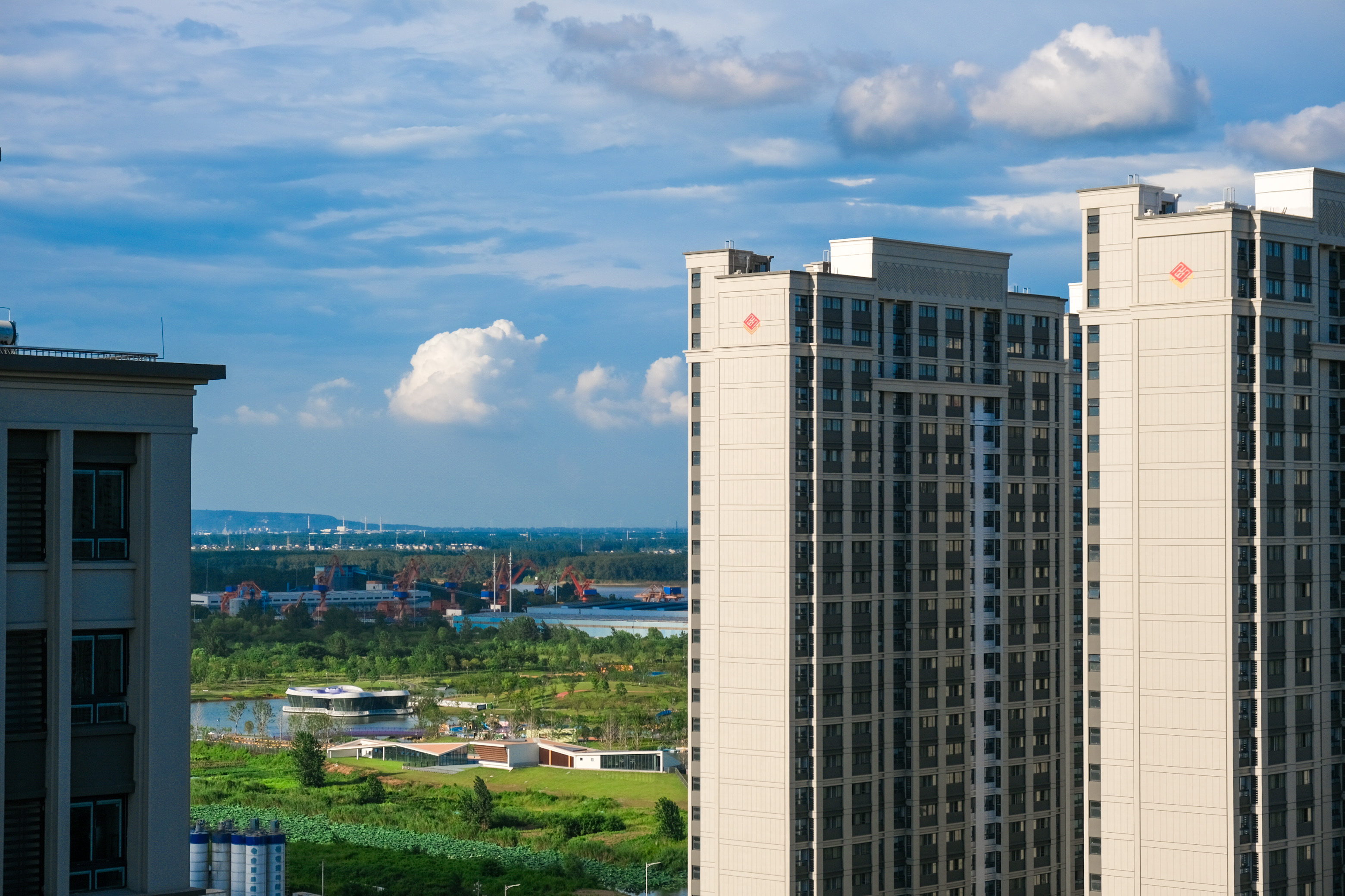 台风过境，，，这一大波民生项目be like（图说包管房）